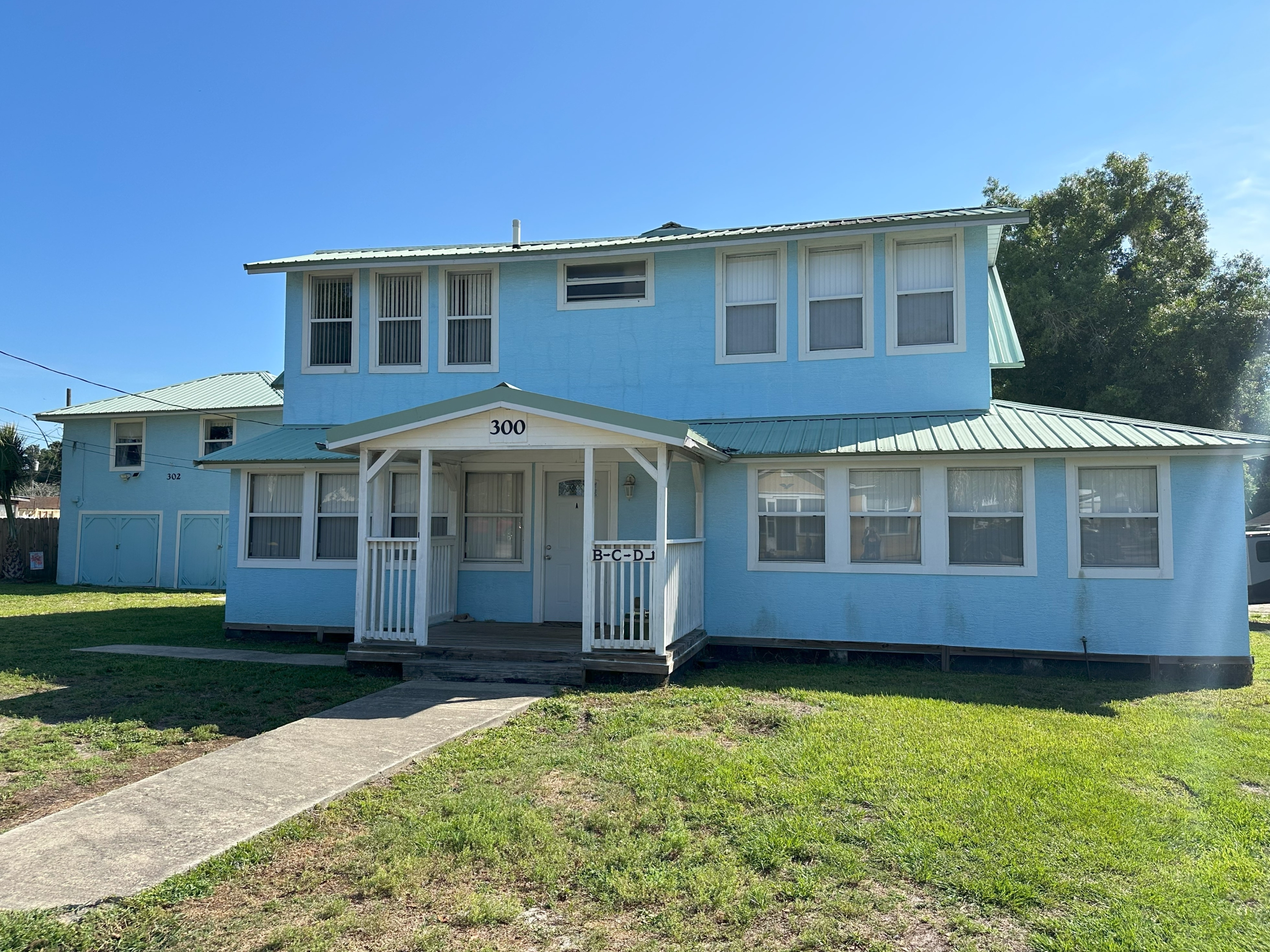 Property main image