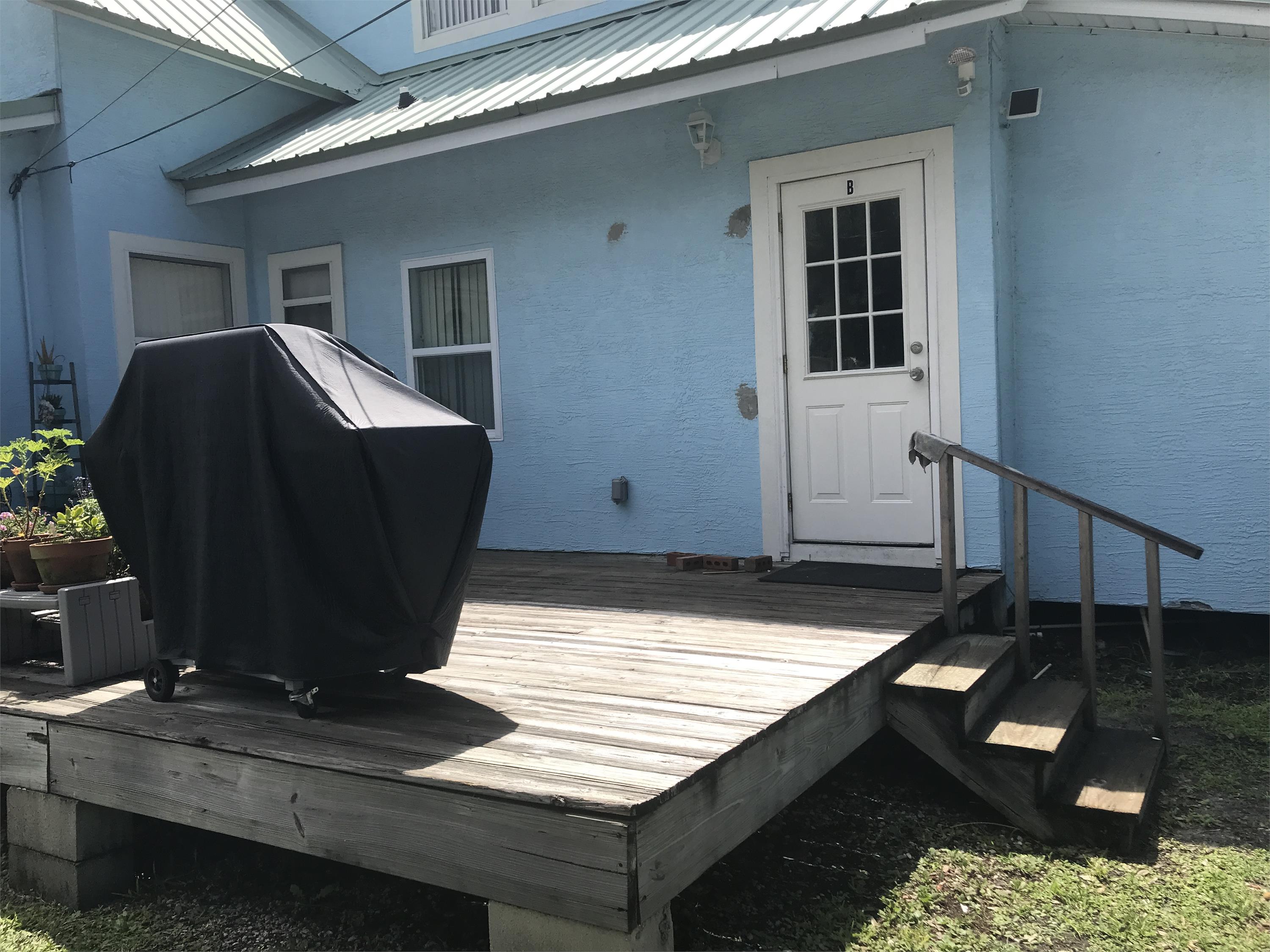 300 North Church Street - Unit B